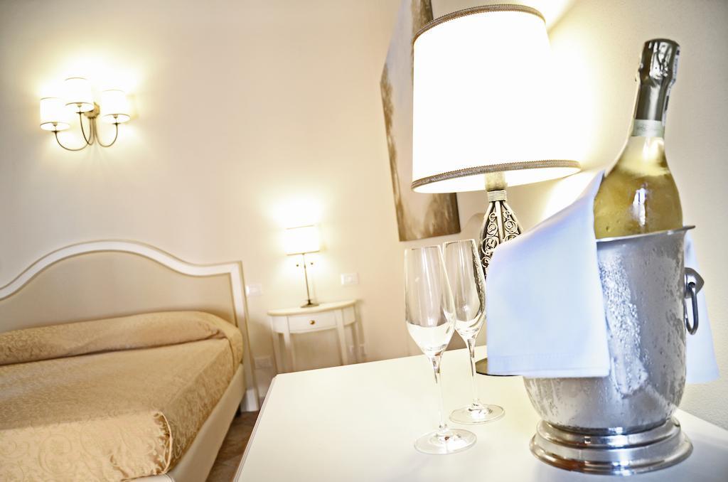 Borghesi Corte dei Cortesi酒店