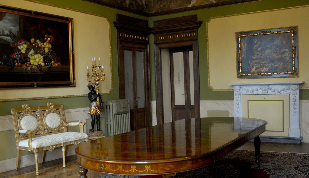 Borghesi Corte dei Cortesi酒店