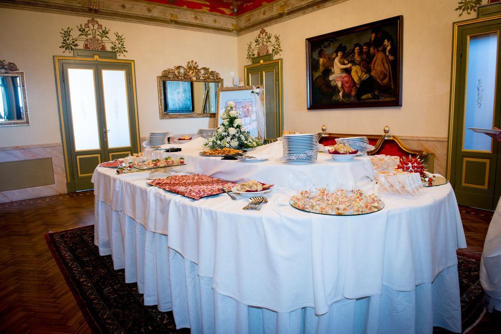Borghesi Corte dei Cortesi酒店