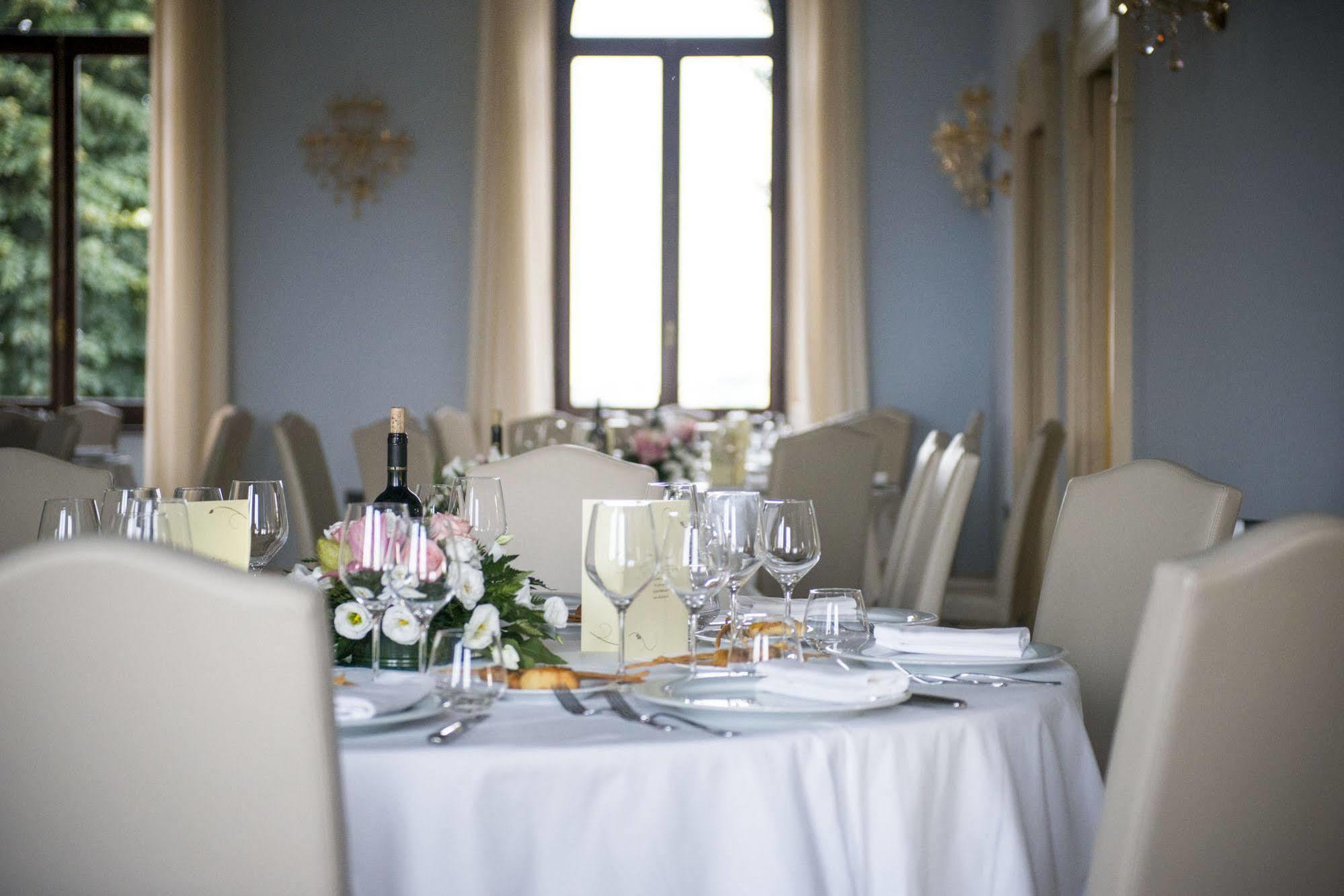 Borghesi Corte dei Cortesi酒店